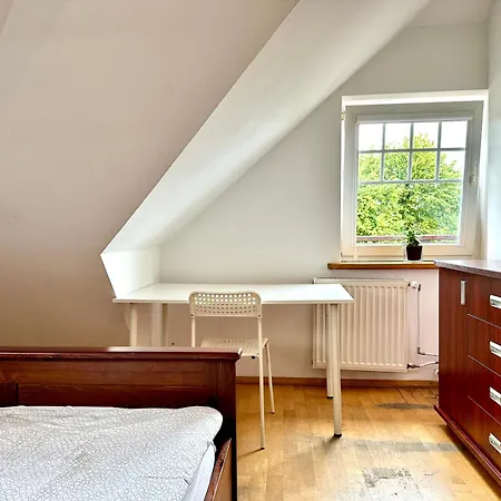 Przy Hipodromie & Parking Homestay